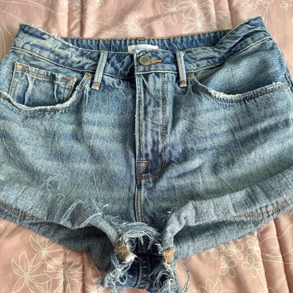 Good American Denim Shorts Distressed Hem Micro Shorts 100% Cotton Size 4/27 - Picture 3 of 8
